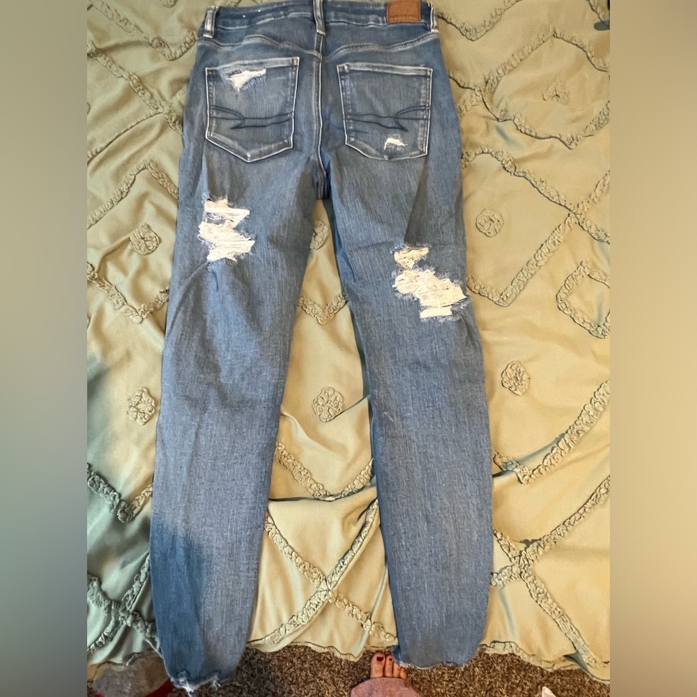 Lightly worn American eagle jeans